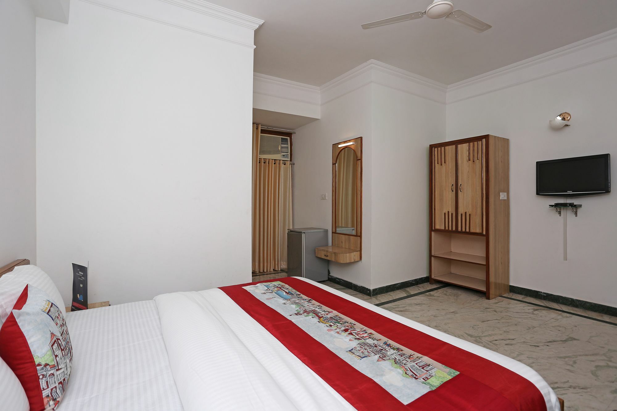 Oyo 10072 Hotel Amrit Regency Dehradun Exterior photo